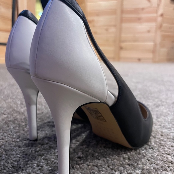 Two-tone Heels - Picture 2 of 3